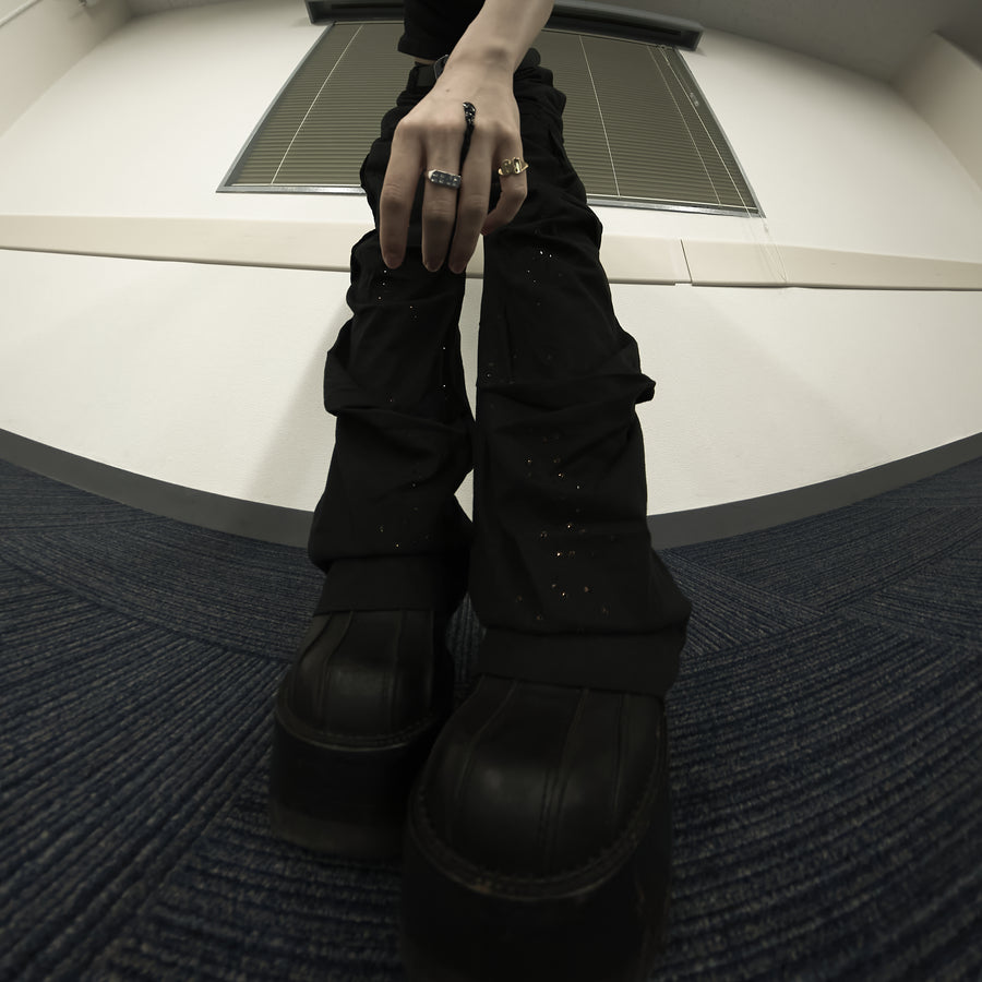 Half Circle Cargo Pants -Black-